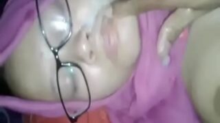 Ibu Tiri Telanjang Di Bangladesh, Wajahnya Penuh Dengan Sperma Anak Tirinya