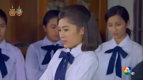 Hukuman Pantat Menggoda Dari Asia: Korea Vs Jepang