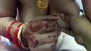 Video Panas Istri Seksi Malam Pertama Ala India