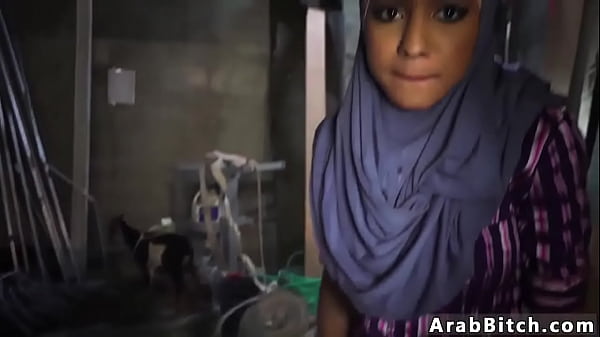 Titit Arab Ketat, Titik Jatuh Bokong, 23km Dari Markas, Bikin Ngaceng