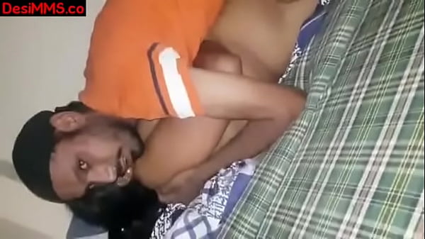 भारतीय देसी भाभी का ज़बरदस्त सेक्सी अंदाज़