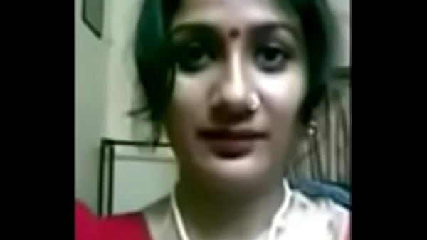 Desi Ibu Rumah Tangga Bengali Montok Dengan Payudara Besar