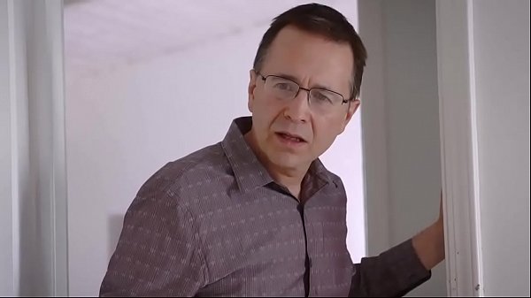 Menggoyang Ibu Tiri Seksi Di Hari Ultahnya