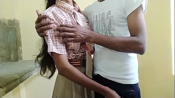 Cewek Desa India Digenjot Sama Pacar Sekolahnya Yang Masih Abg 18 Tahun