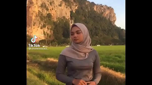 Hijab Goyang Bikin Mampus, Nafsu Naik Darah
