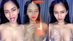 Gula Coklat Main Tetesin Lilin Panas, Mulus Banget.
