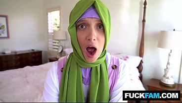 Hijab Panas Ngerasain Kontol Pertama Kali Bareng Izzy Lush Sama Donnie Rock