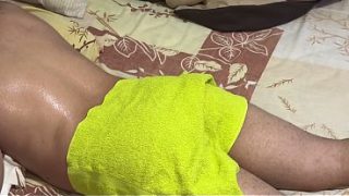 Ibu Mertua Dengan Pantat Gede Bantu Mantu, Pijatannya Berubah Jadi Nafsu.
