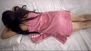 Nri Cewek Cantik Dipegang-pegang Bokong Sama Waiter, Langsung Digenjot Memek Dan Bokong Gede.