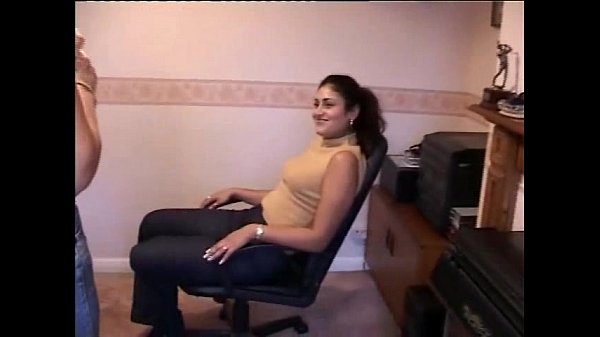 Cewek India Malvina Sama Lisa Inggris Saling Jilat Memek Basah Bagian 3