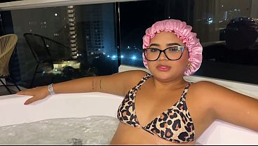 Madrastra Jalang Mandi Telanjang Bareng Anak Tiri Di Jacuzzi, Sambil Ngajakin Ngentot Waktu Bapak Lagi Pergi