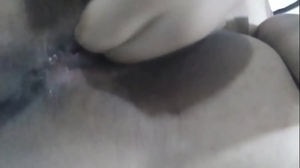 Arab Mom Berjilbab Merem Meleleh Sange Di Webcam Live, Memek Basah Kencang Nikmat Banget