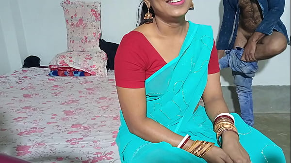 दोस्त की बीवी को जब मेरे घर बुलाया, तो उसकी गर्म चूत की ऐसी मस्त चुदाई की, सारी हिंदी आवाज़ें साफ़ सुनाई दीं