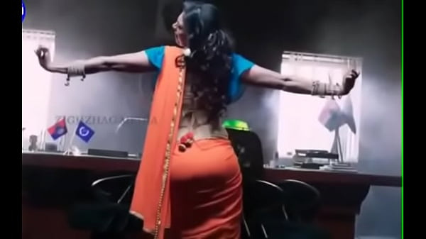 Desi Pantat Seksi Di Balik Saree