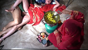 Ibu Tiri India Desi Lagi Ngentot Di Dapur, Omongan Kotor Bahasa Hindi Bikin Makin Panas