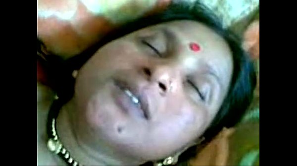 Ibu-ibu Desa India Digebrak Sama Suami Sendiri – Xvideos.com