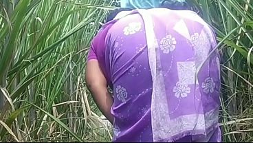 Desa India, Pasangan Bercinta Di Luar, Basah Kuyup Penuh Nafsu.