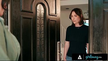 Sarah Arabic Bikin Mantan Komandannya Casey Calvert Kembali Ngaceng Setelah Lama Nggak Ketemu