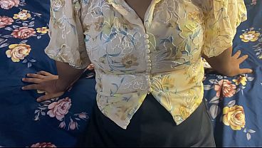 Nagma Bhabhi Digebrek Pas Musim Hujan, Suara Hindi, Video Porno Xxx Baru Yang Bikin Ngentut