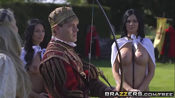Film Panas Parodi Storm Of Kings: Anissa Kate, Jasmine Jae & Ryan R, Banjir Kenikmatan Liar