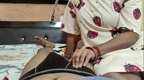 देसी मर्द और भाभी ने रात भर जमकर चोदाई की, भारतीय हिंदी गंदी फिल्म