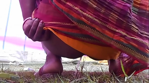 Desi Bulu Becek Sange Ngocok Pipis
