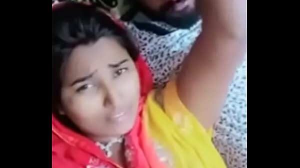 Desi Cewek Seksi Bikin Meleleh, Tubuhnya Bikin Ngilu