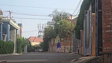 Mampus, Ada Ibu Arab Lagi Colmek Di Pinggir Jalan Dekat Rumah, Becek Banget
