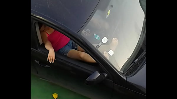 Gadis Arab Seksi Minta Digenjot Di Tempat Umum