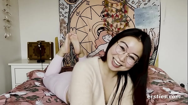 Cewek China Imut Banget, Grogi Tapi Ngegas Bikin Video Colmek Buat Kita