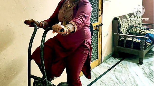 Bhabhi India Lagi Sange Gym Boy, Ngerok Bikin Basah