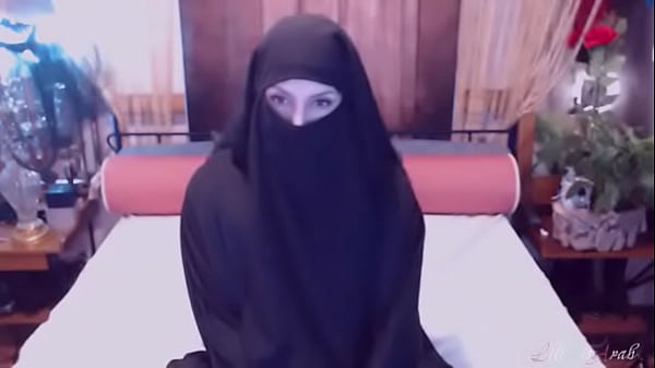 Guru Dikencingin Lonte Arab, Bayar Lunas